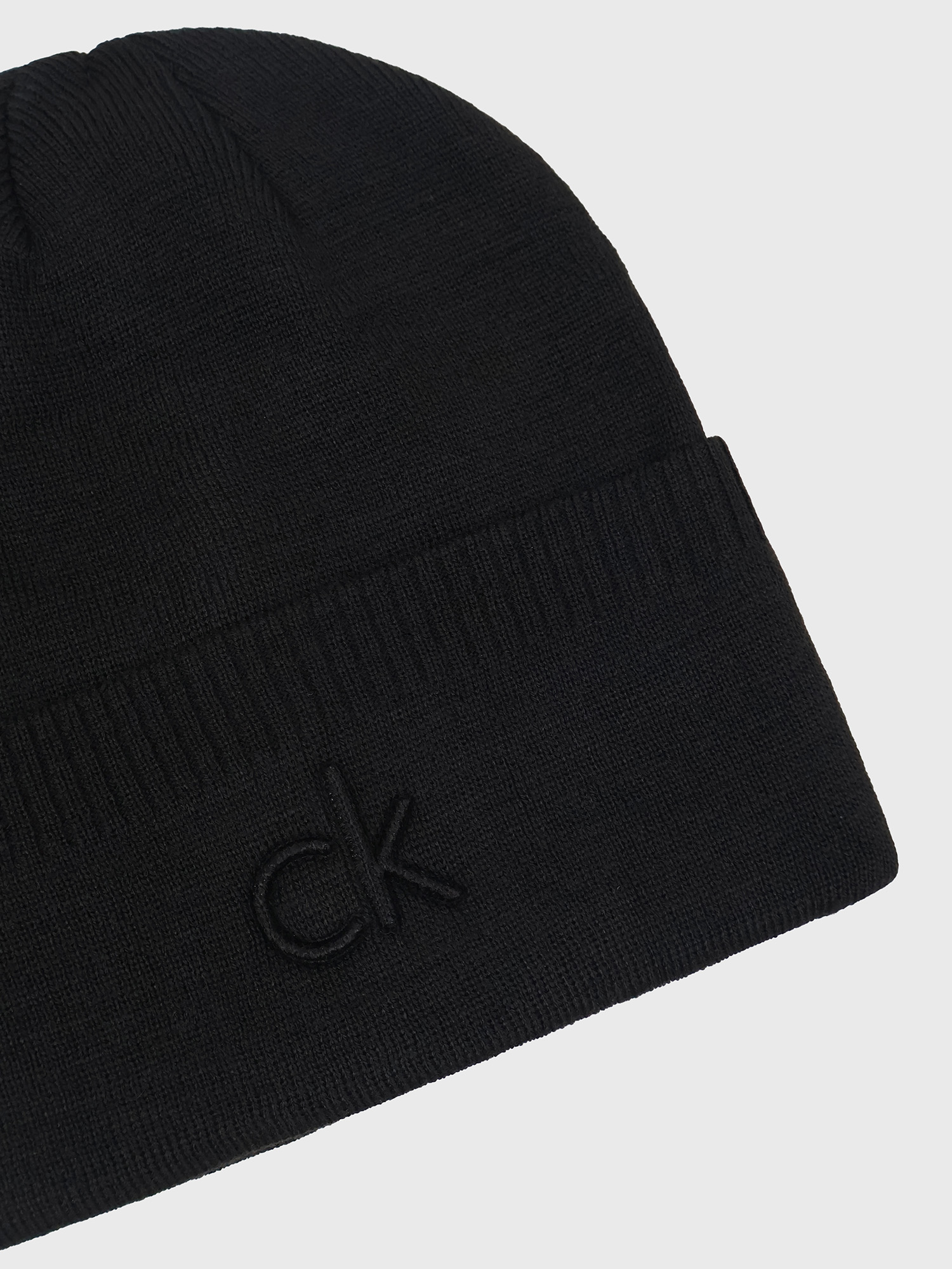 Шапка Calvin Klein Embossed Logo Beanie Black