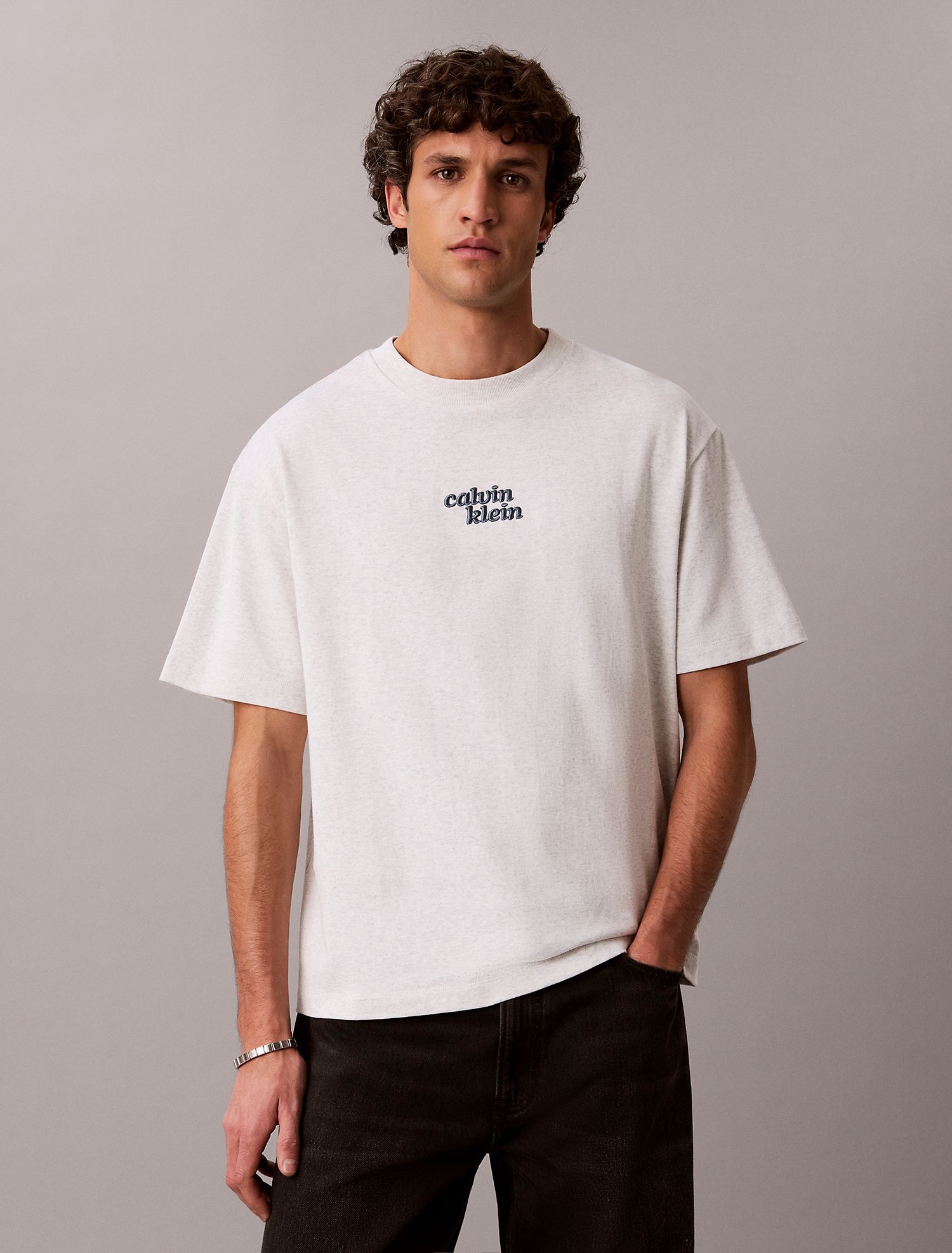 Футболка Calvin Klein Embroidered 1989 Logo Graphic Relaxed Snowy Heather