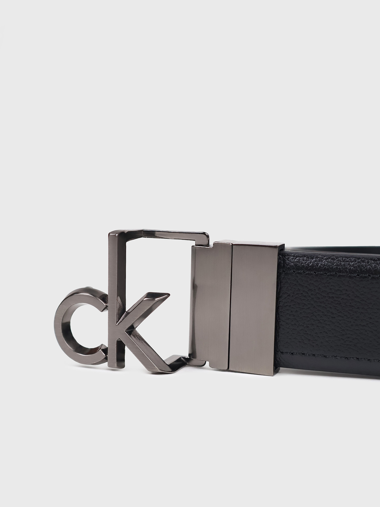 Ремень Calvin Klein Monogram Logo Plaque Reversible Belt Black