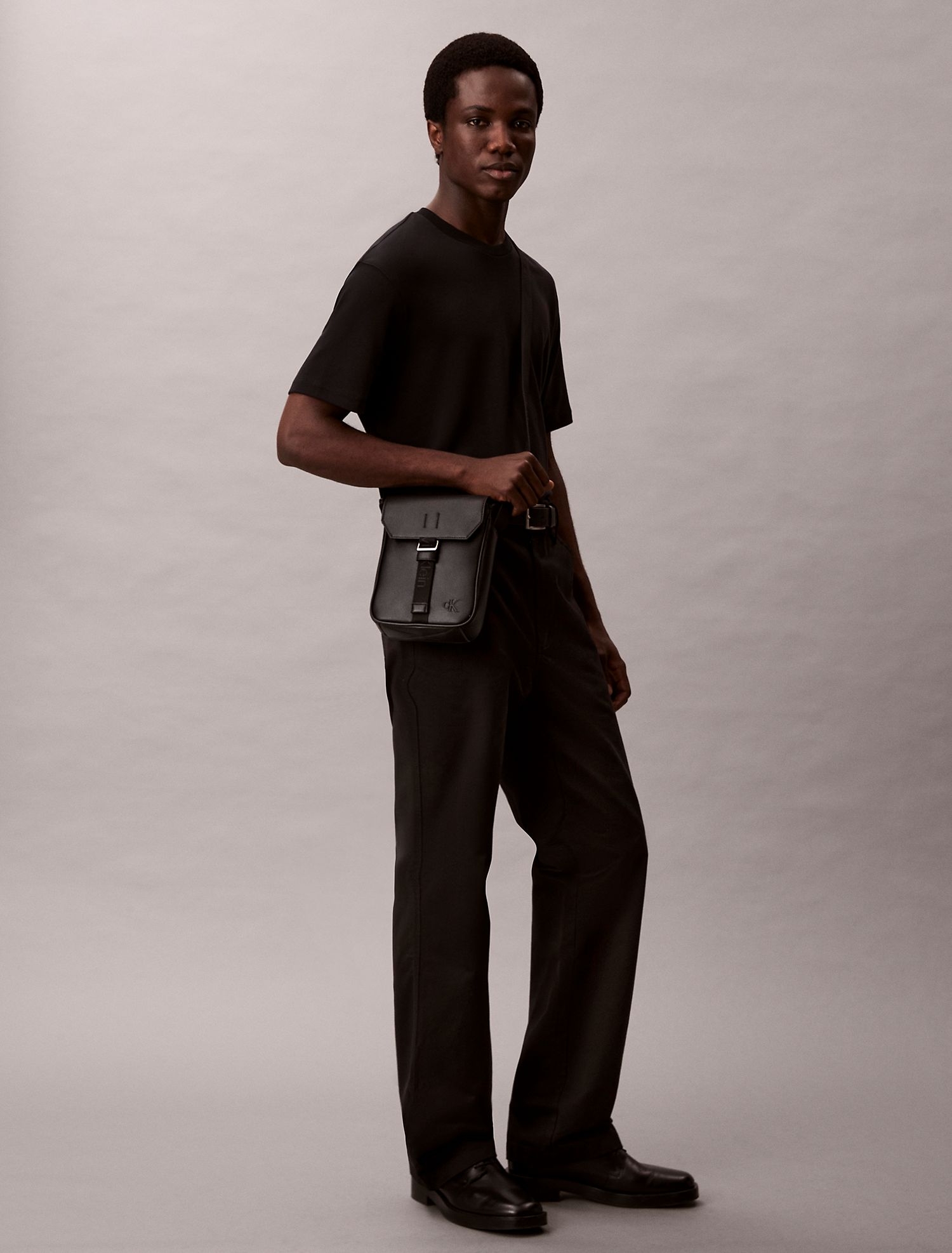 Сумка Calvin Klein Cargo Reporter Bag Black
