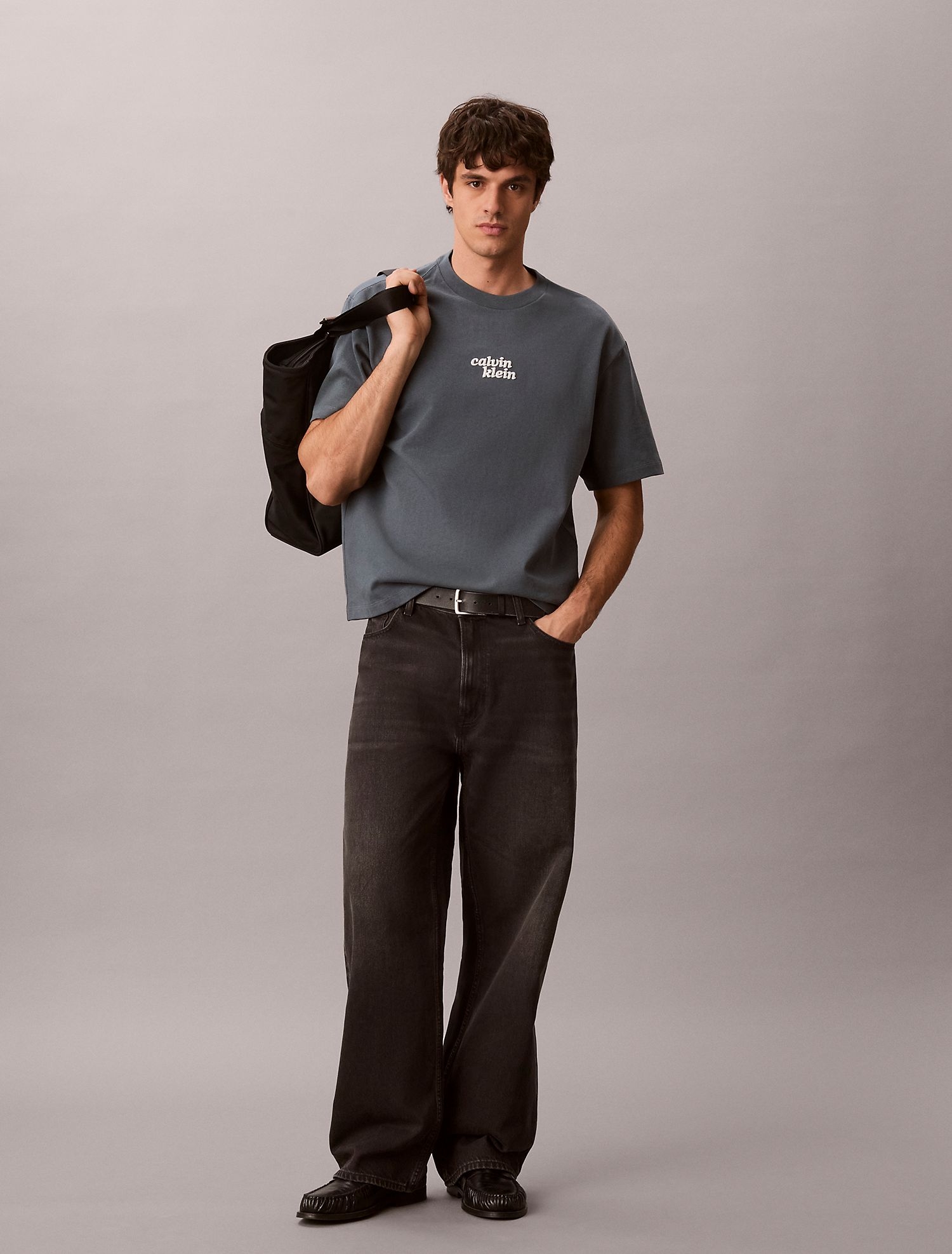 Футболка Calvin Klein Embroidered 1989 Logo Graphic Relaxed Dark Slate