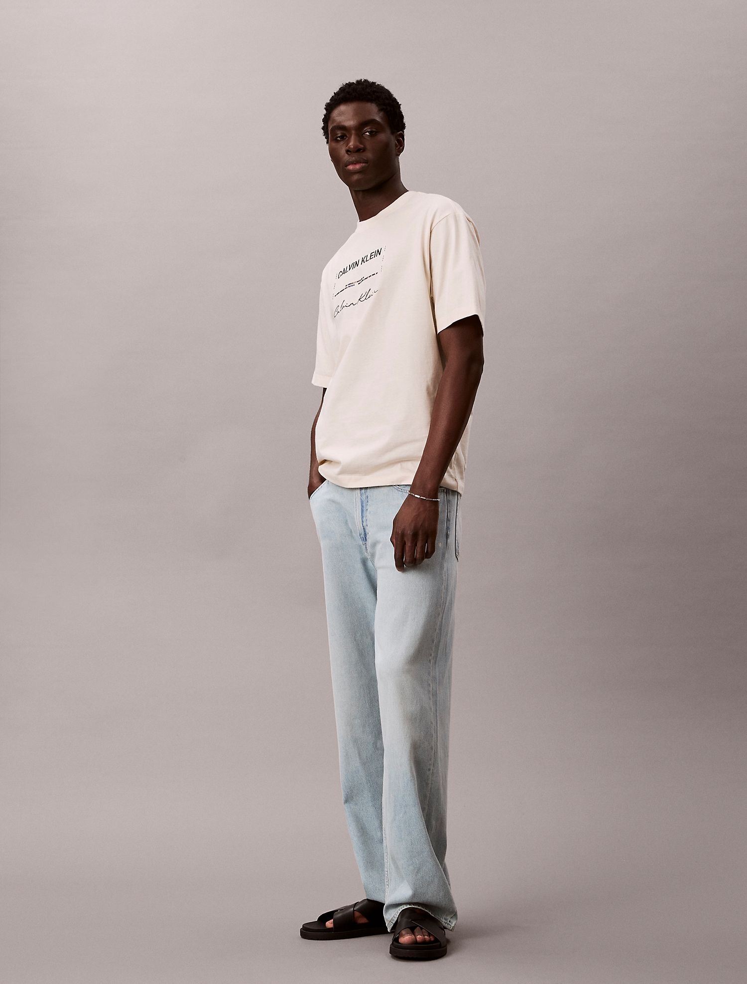 Футболка Calvin Klein Dual Logo Graphic Relaxed White Sand