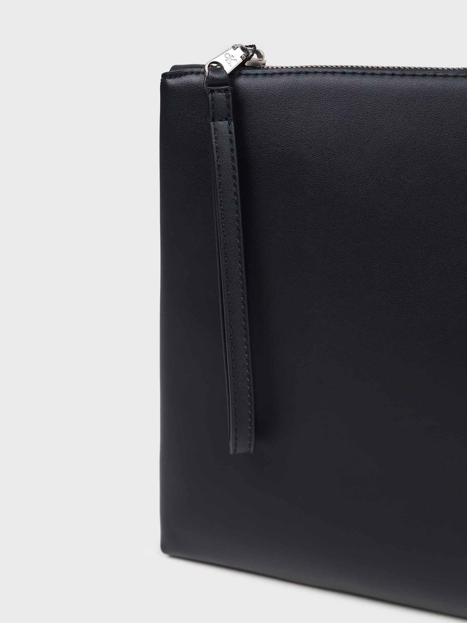 Клатч Calvin Klein Monologo Zip Pouch Black