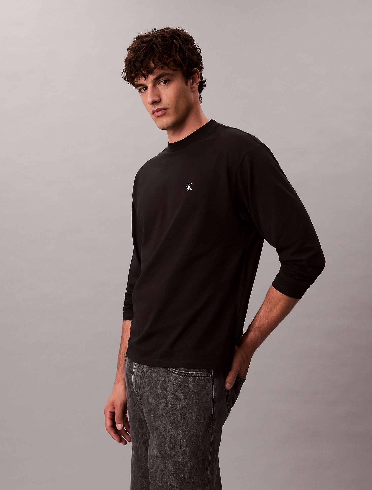 Лонгслив Calvin Klein Monogram Relaxed Bright Black