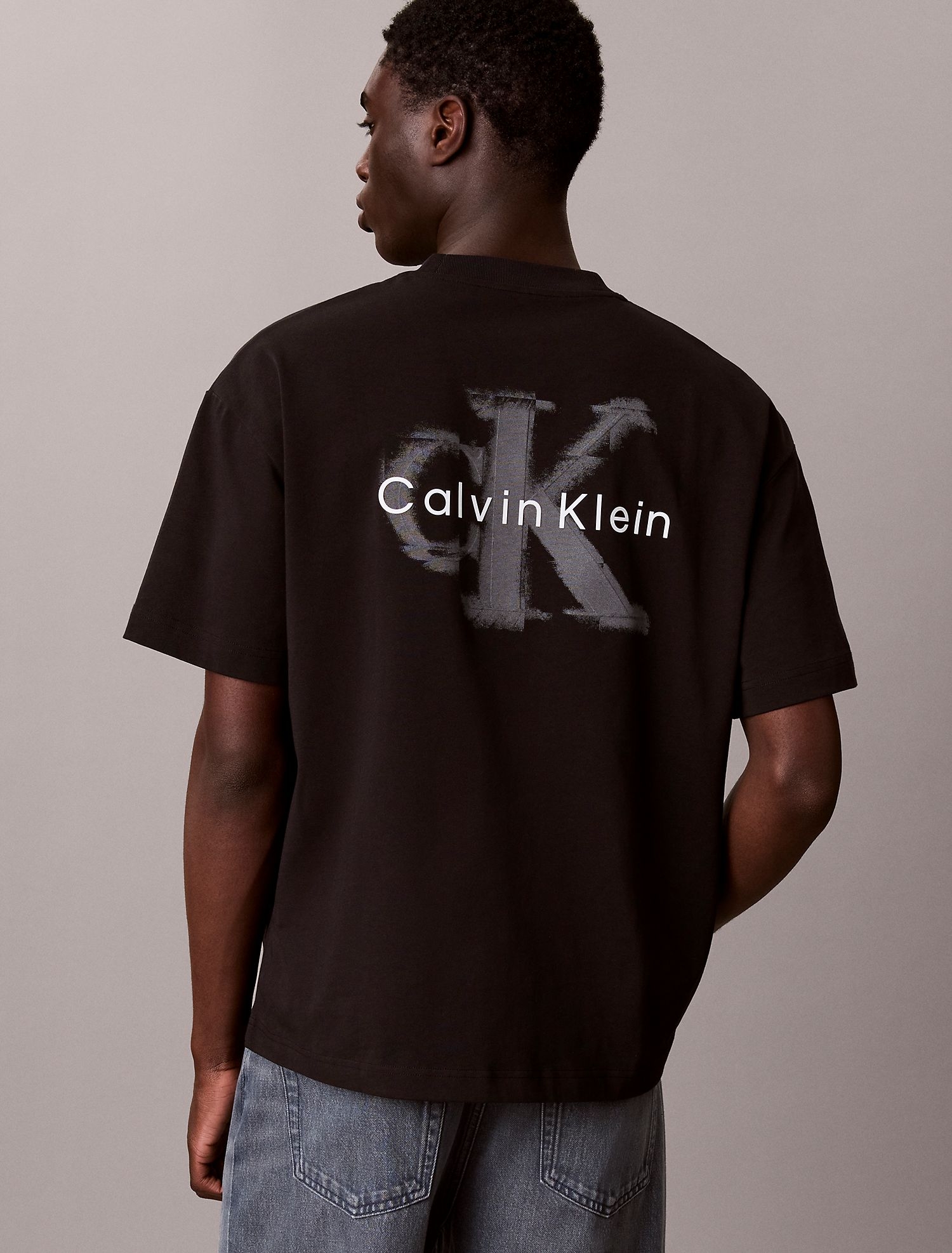 Футболка Calvin Klein Distressed Monologo Graphic Relaxed Black