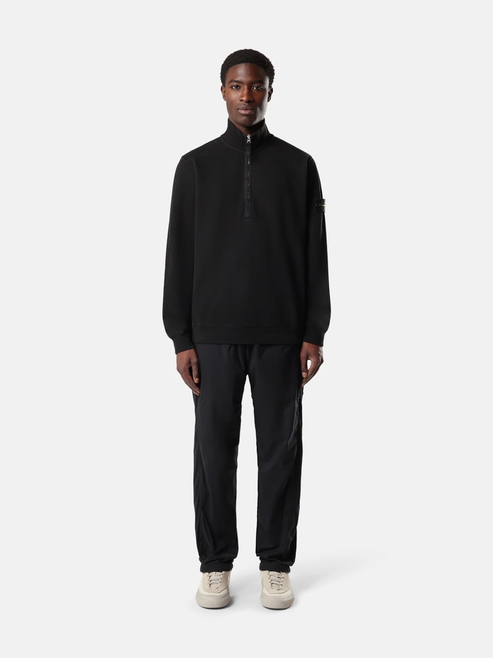 Свитшот на молнии Stone Island 6100068 BRUSHED ORGANIC COTTON FLEECE Black